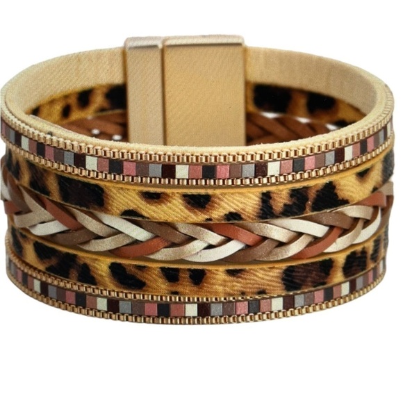 Boho Multi Layer Leather Braided Leopard Pattern Magnetic Buckle Bracelet - Picture 1 of 7